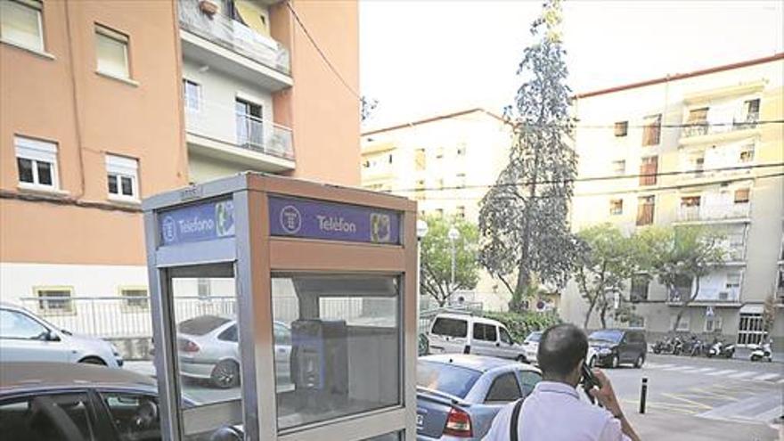 El Gobierno avala el fin de las cabinas telefónicas en España