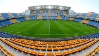 Vuelve el nombre de Estadio Carranza al campo del Cádiz CF