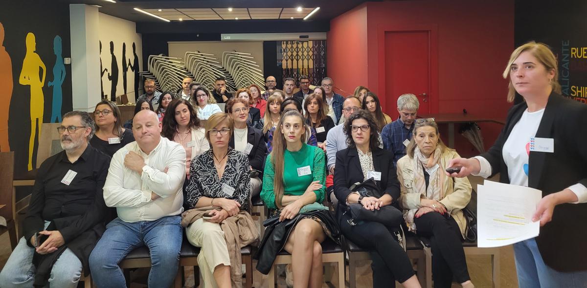 Un momento de la asamblea de la Asociación de Comerciantes de Villena.