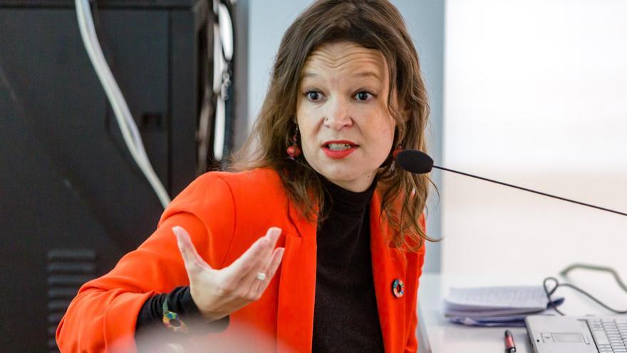 Leire Pajín: la ministra de la Ley Antitabaco regresa con perfil internacional