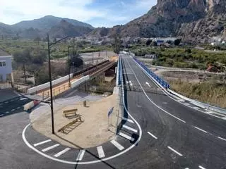 El puente de Ulea queda abierto al tráfico de vehículos y peatones