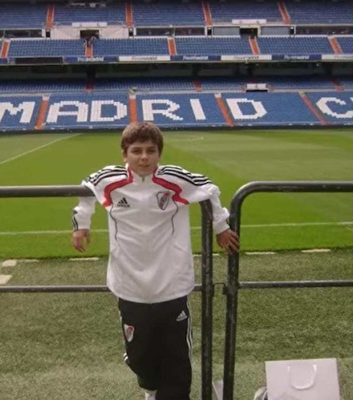 Julián Álvarez, en el Bernabéu cuando era niño