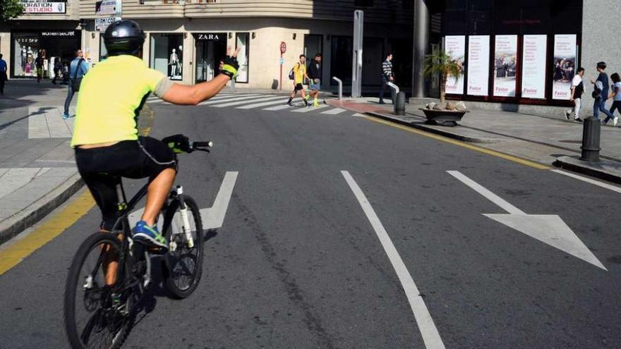 El Día Mundial sin Coches ofreció una imagen de lo que serán las plazas de Galicia e Independencia sin vehículos. // Iñaki Abella