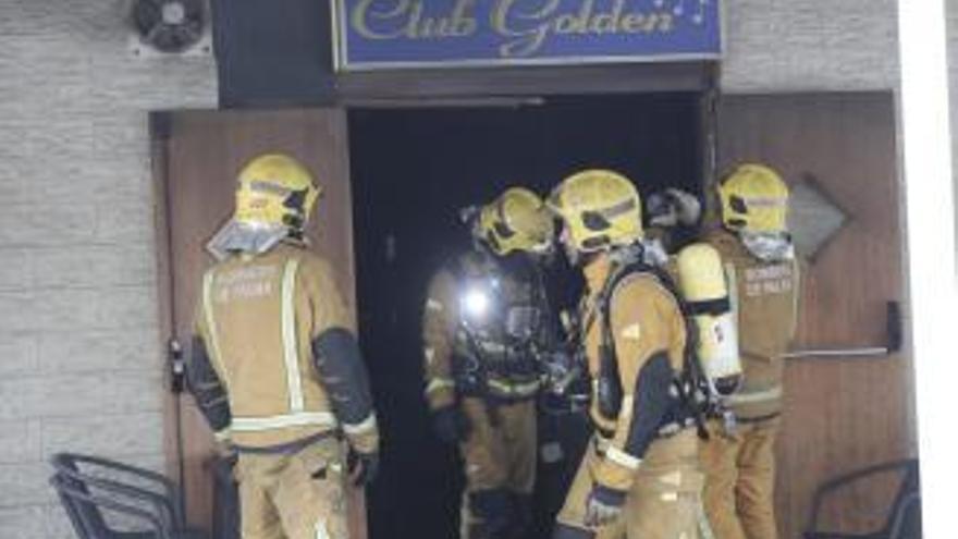 Die Feuerwehrleute konnten den Brand innerhalb weniger Minuten löschen.