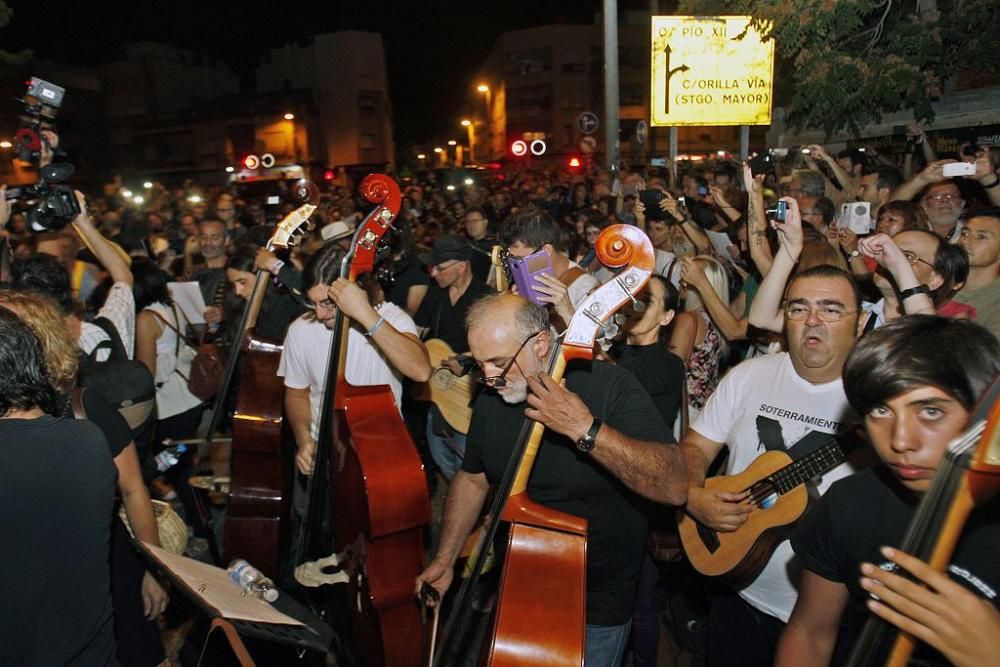 El muro de Pink Floyd suena por todas partes