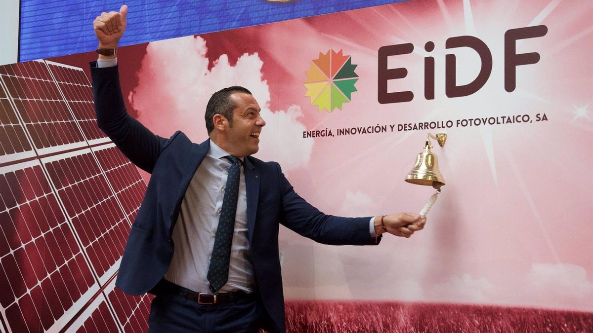 Fernando Romero, director general de EiDF, durante el toque de campana en la Bolsa de Madrid.