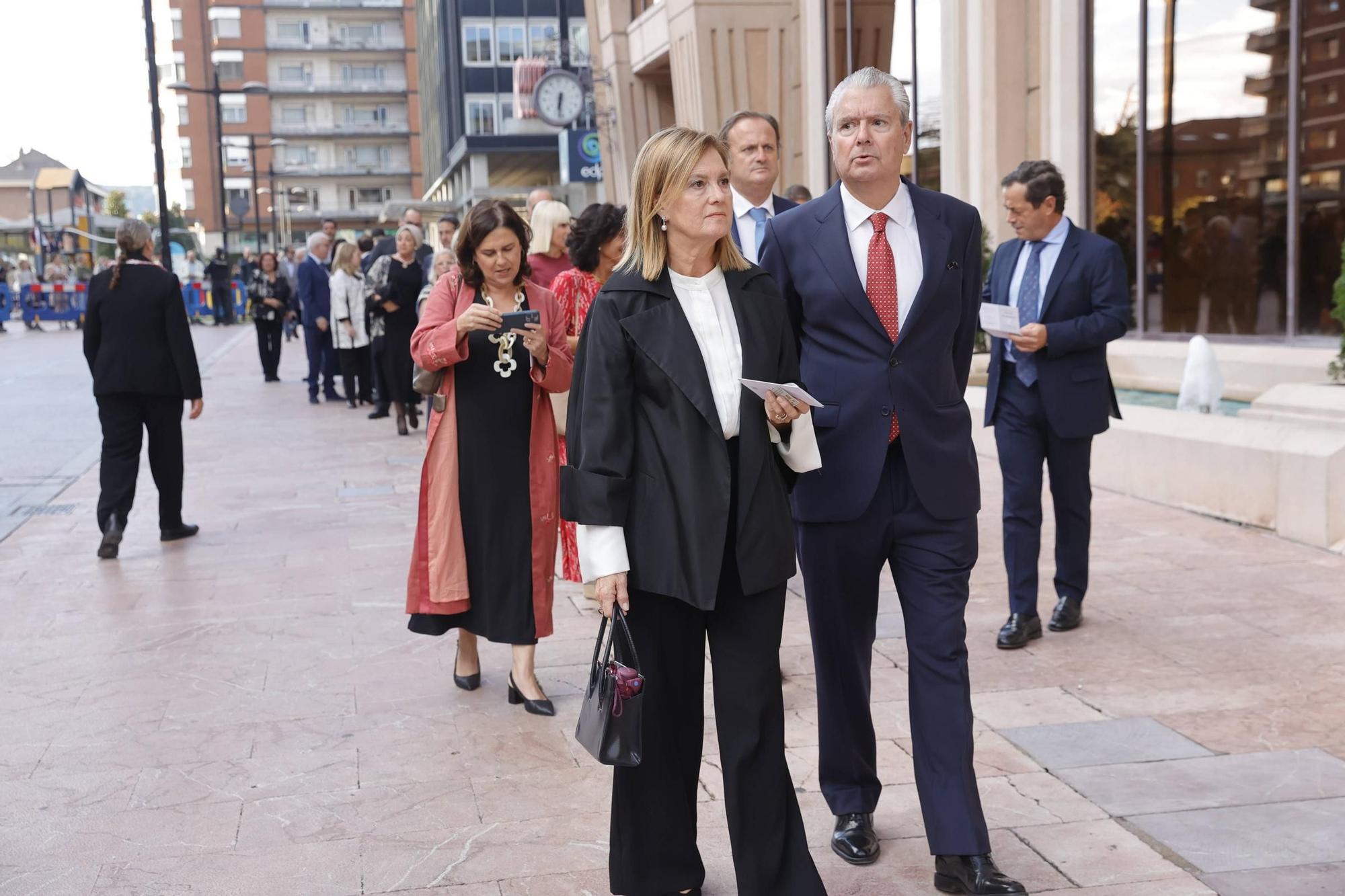 EN IMÁGENES: La Familia Real asiste en Oviedo al concierto de los premios "Princesa de Asturias"