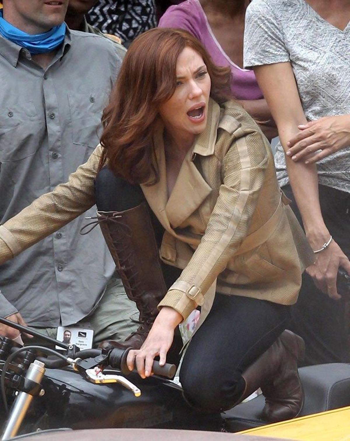 Scarlett Johansson vuelve a ponerse en la piel de la Viuda Negra en Capitán América 3