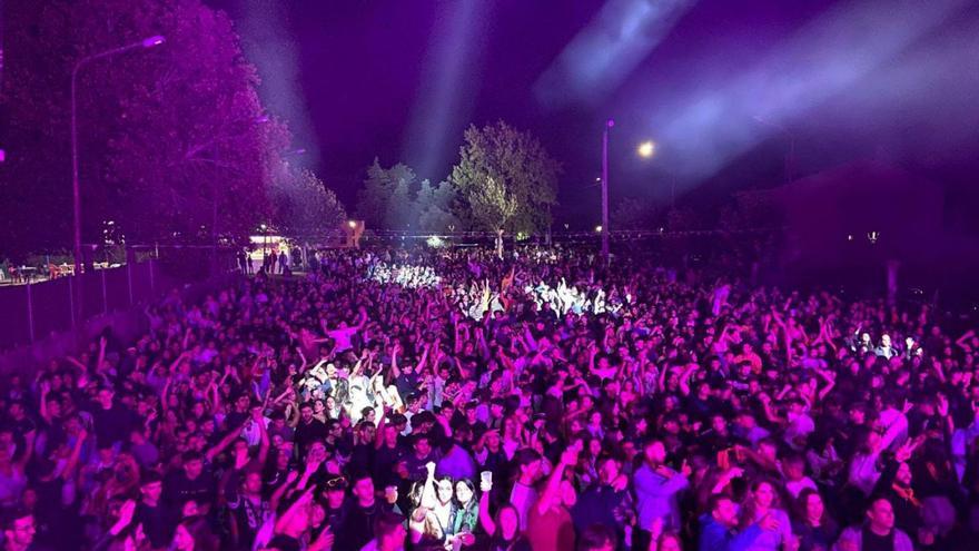 Una de los montajes musicales de la empresa zamorana en Rabanales de Aliste. | Cedida