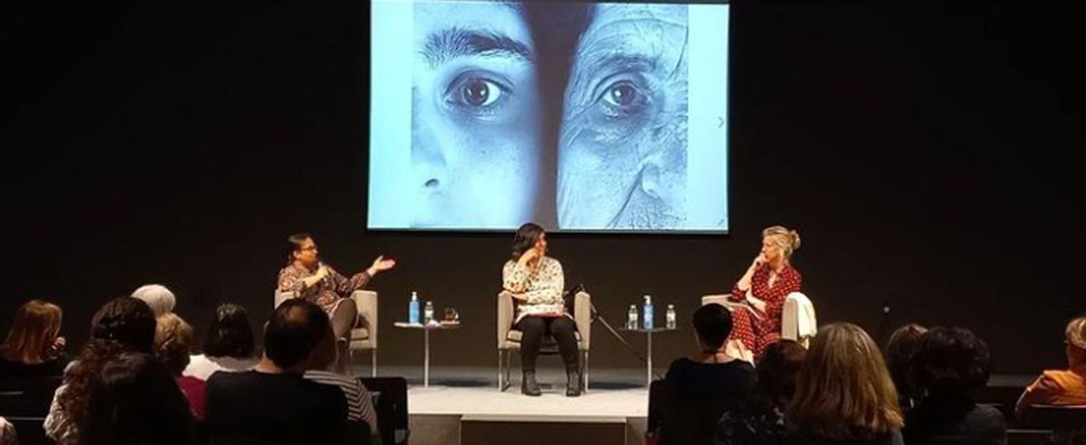 Socializando  a través  de los libros