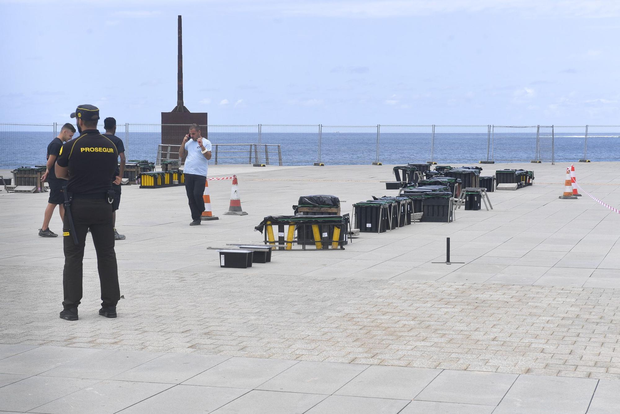 Preparativos para la Noche de San Juan en Las Canteras