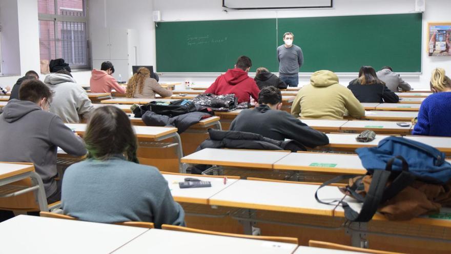 Las universidades examinan a sus alumnos entre medidas anticovid