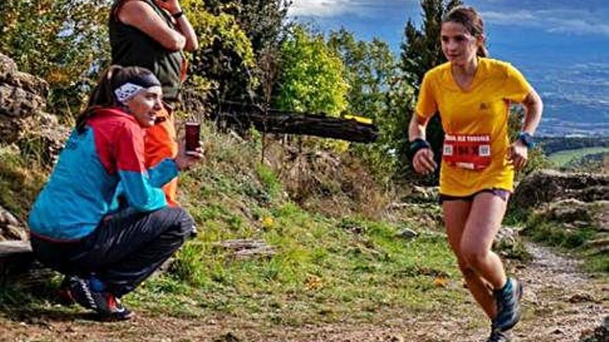 El callussenc Montiel i la gironellenca Gonfaus vencen  al Trail Els Tossals