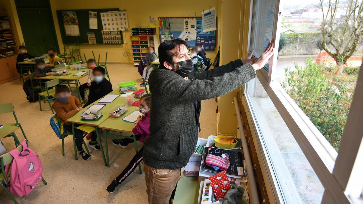 Ventilación de un aula en la vuelta al cole tras las Navidades.