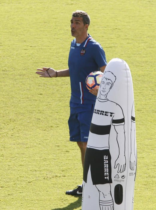 Las mejores imágenes del entrenamiento del Levante UD