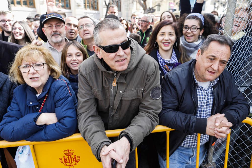 Búscate en la mascletà del 8 de marzo