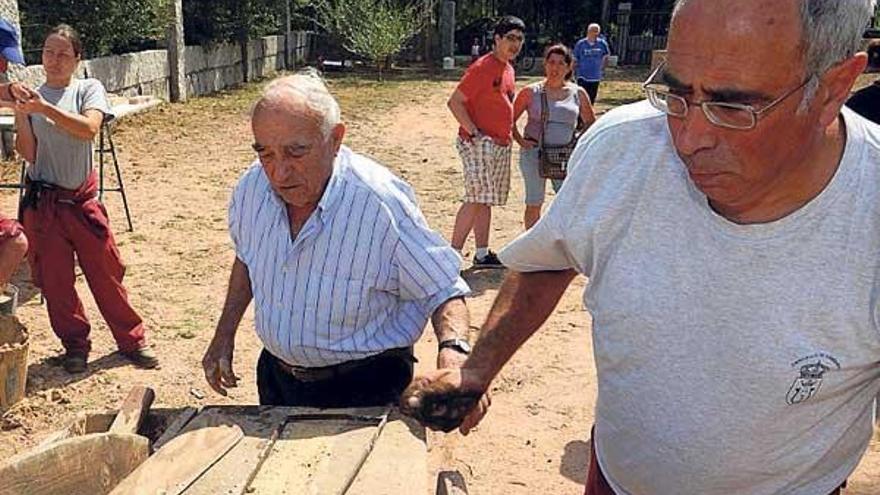 Las telleiras reviven en Cambados