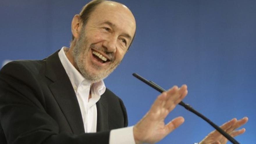 Rubalcaba, a los padres de Blanco: "Tenéis un hijo honesto"