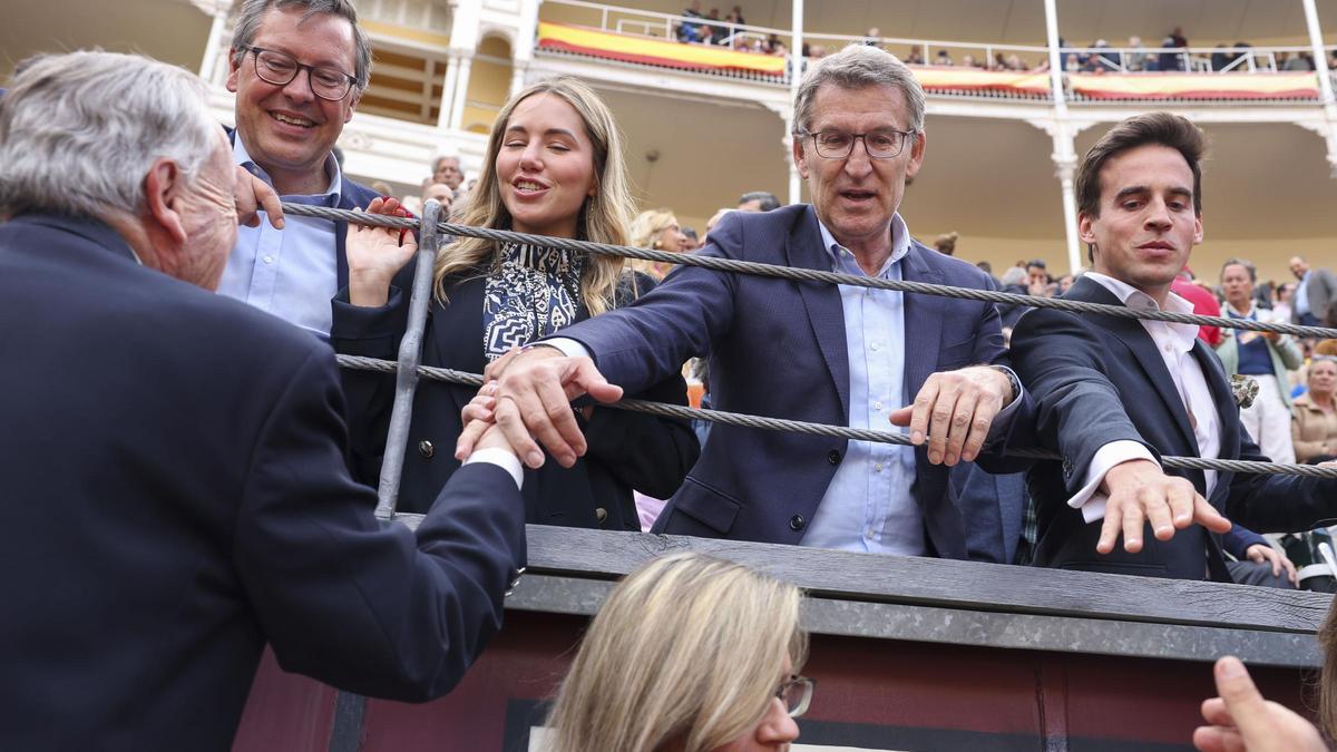 Feijóo apoya la tauromaquia asistiendo a Las Ventas.