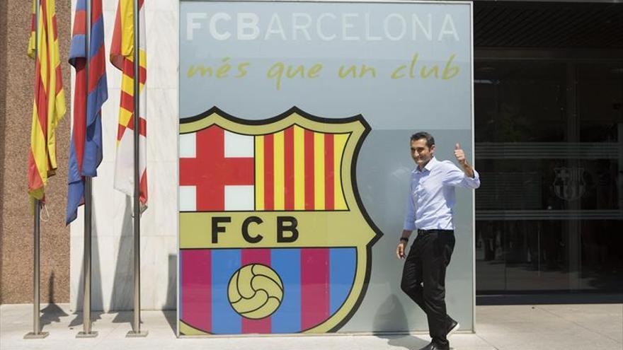 Valverde aterriza en Barcelona cargado de ilusión y ambición