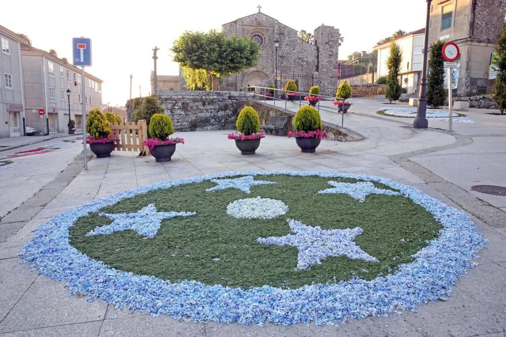 Los tapices de flores cubren Gondomar y Baiona