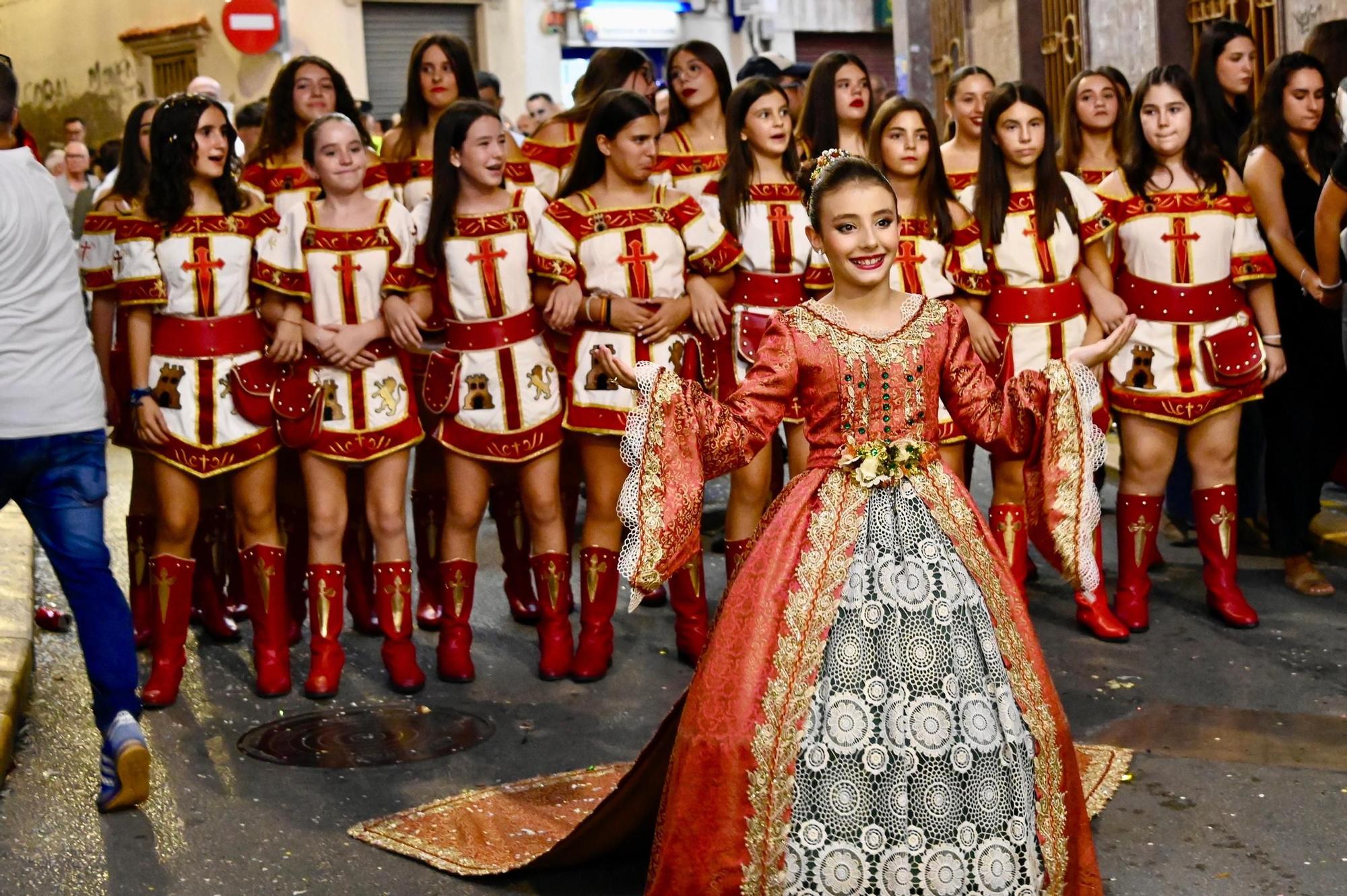 Una intensa Entrada Infantil asegura el relevo festero en Crevillent