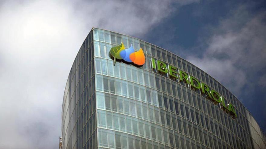 Directivos de Iberdrola niegan consigna alguna de la compañía para provocar en 2013 una subida de la luz