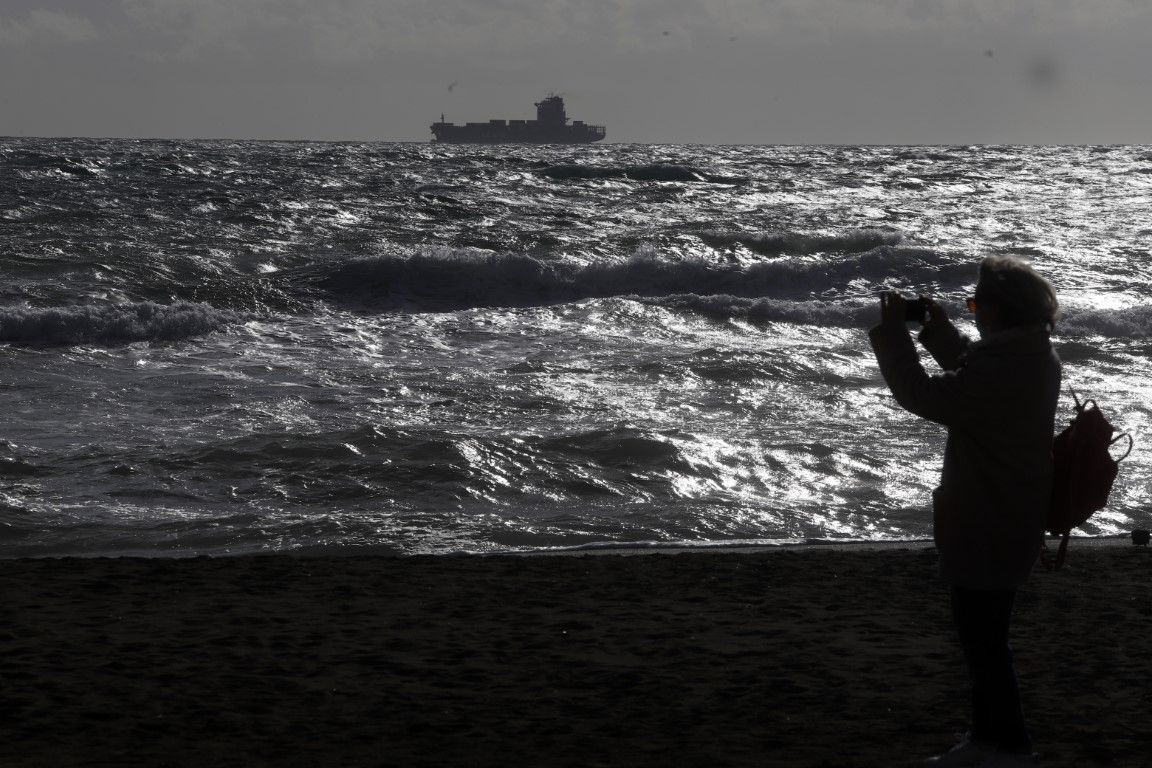 Temporal costero en Málaga, que está en alerta amarilla por viento y oleaje