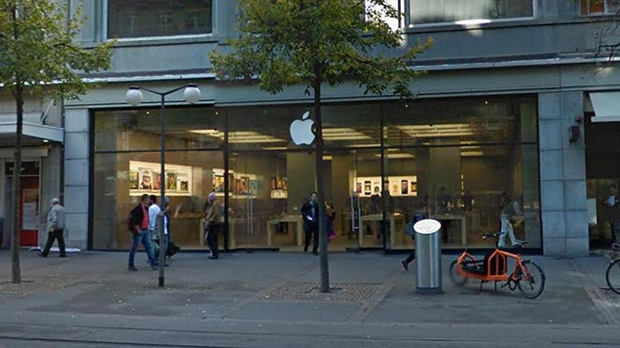 Evacuan una Apple Store de Zúrich tras sobrecalentarse una batería de iPhone