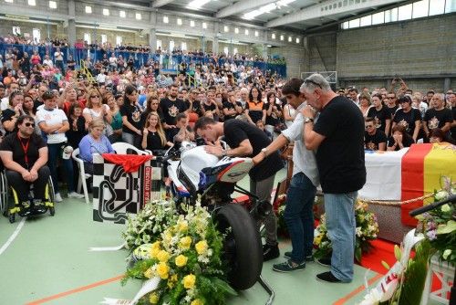 Moaña y el mundo del motor acompañan a Dani Rivas en su funeral