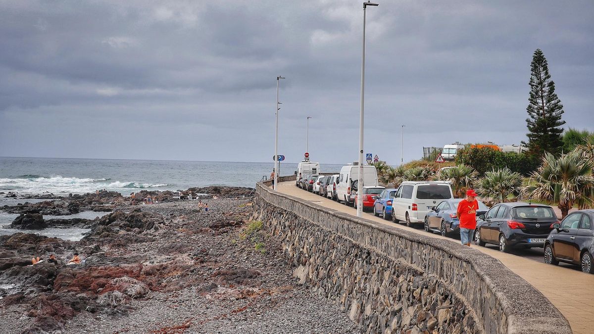 Problemas para aparcar en La Punta del Hidalgo