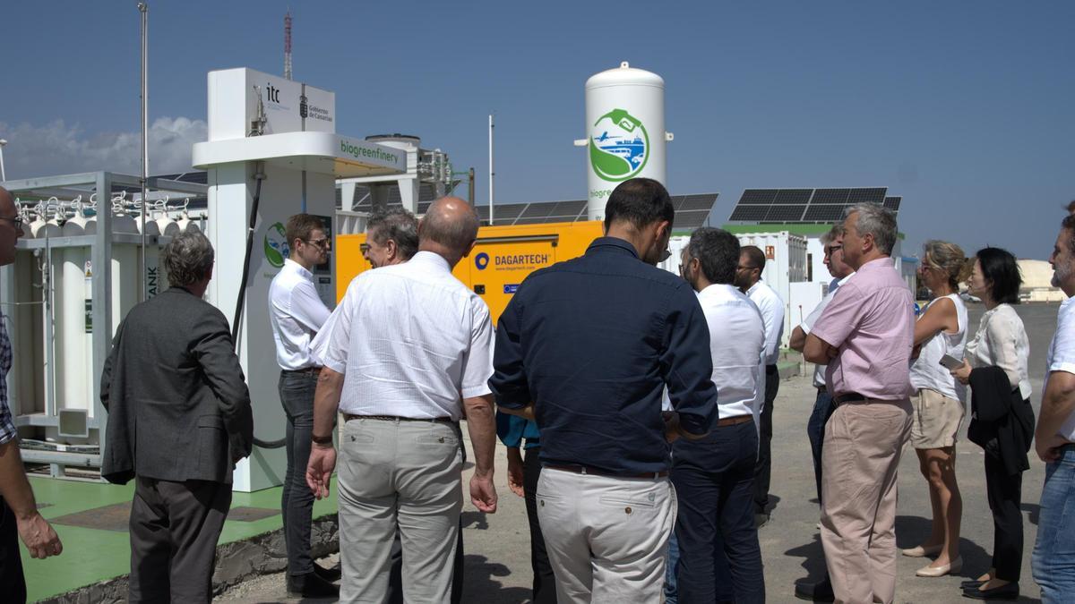 Visita de algunos ponentes de la Conferencia Internacional este martes en el ITC.