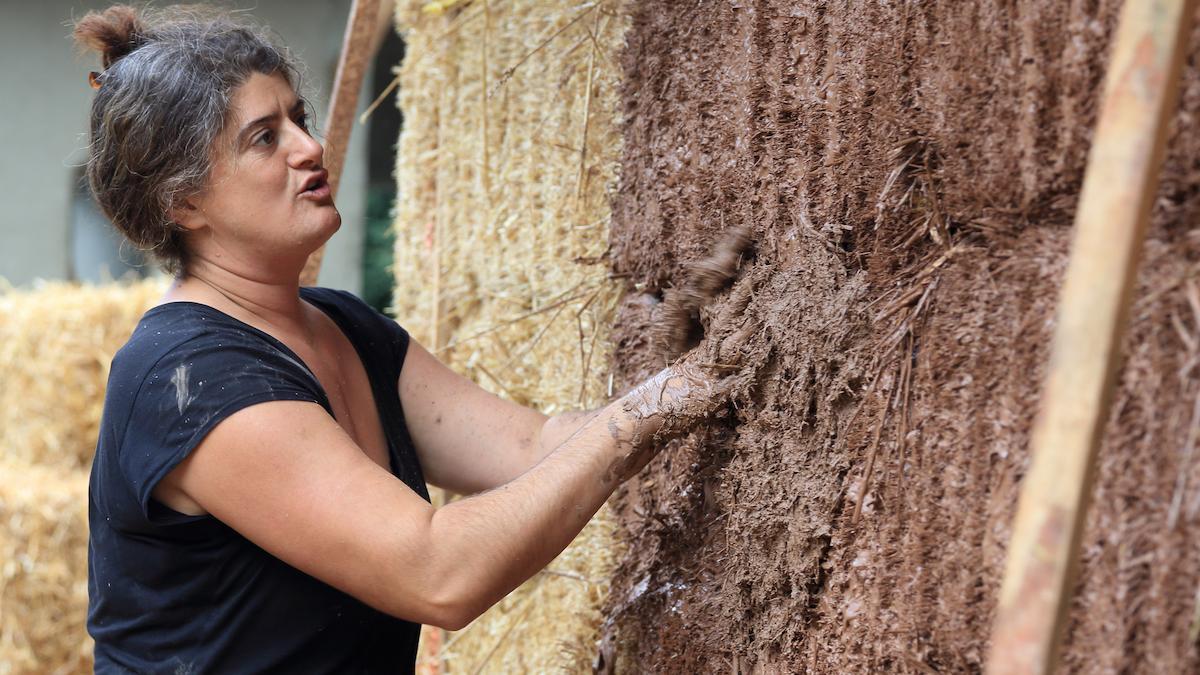 Rikki Nitzkin, presidenta de la Red de Construcción con Paja