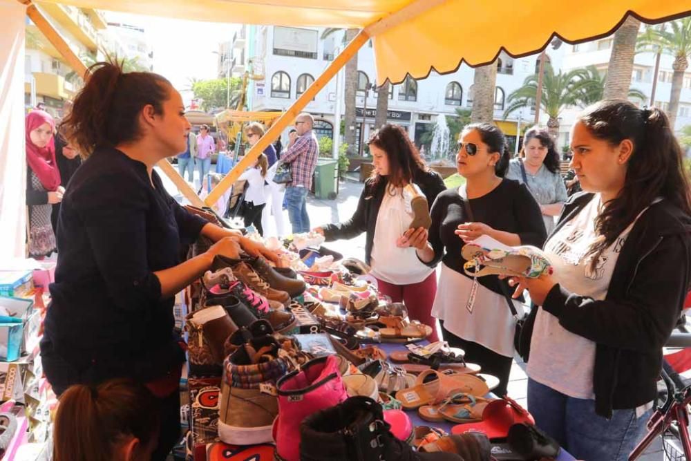 70 comercios y 10 restaurantes sacan su oferta a la calle Sant Jaume