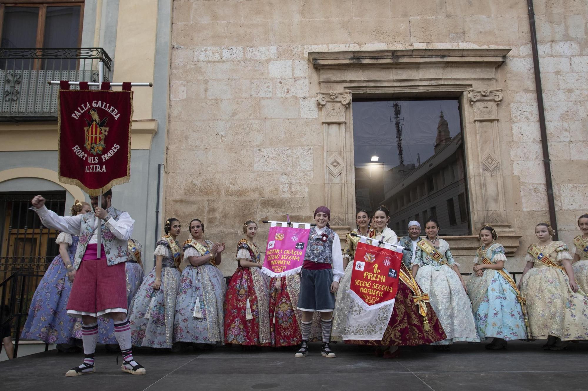 Las mejores imágenes de la entrega de premios de las fallas de Alzira