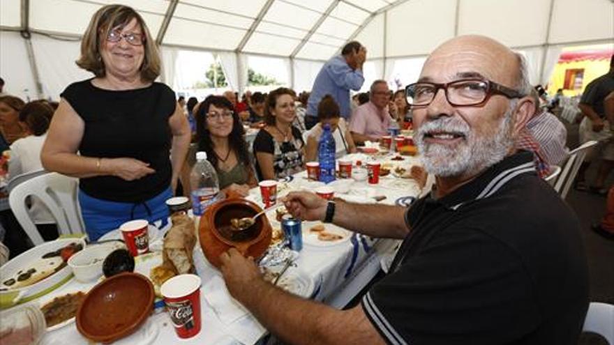 Una ‘caragolada’ y Els Llauradors cierran las fiestas de Almassora