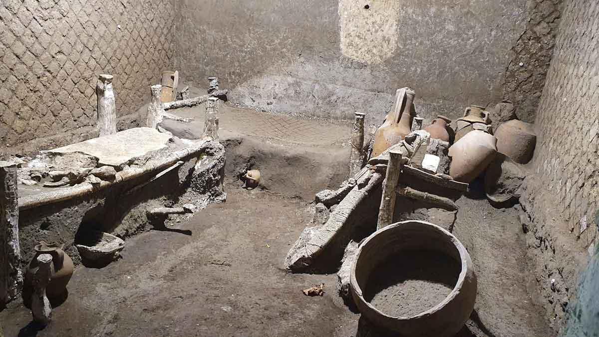 Pompeya descubre la habitación de una familia de esclavos bien conservada