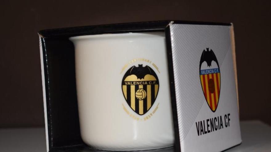 Hoy lunes, con SUPER, cuarta y última taza de la colección Centenario del Valencia CF