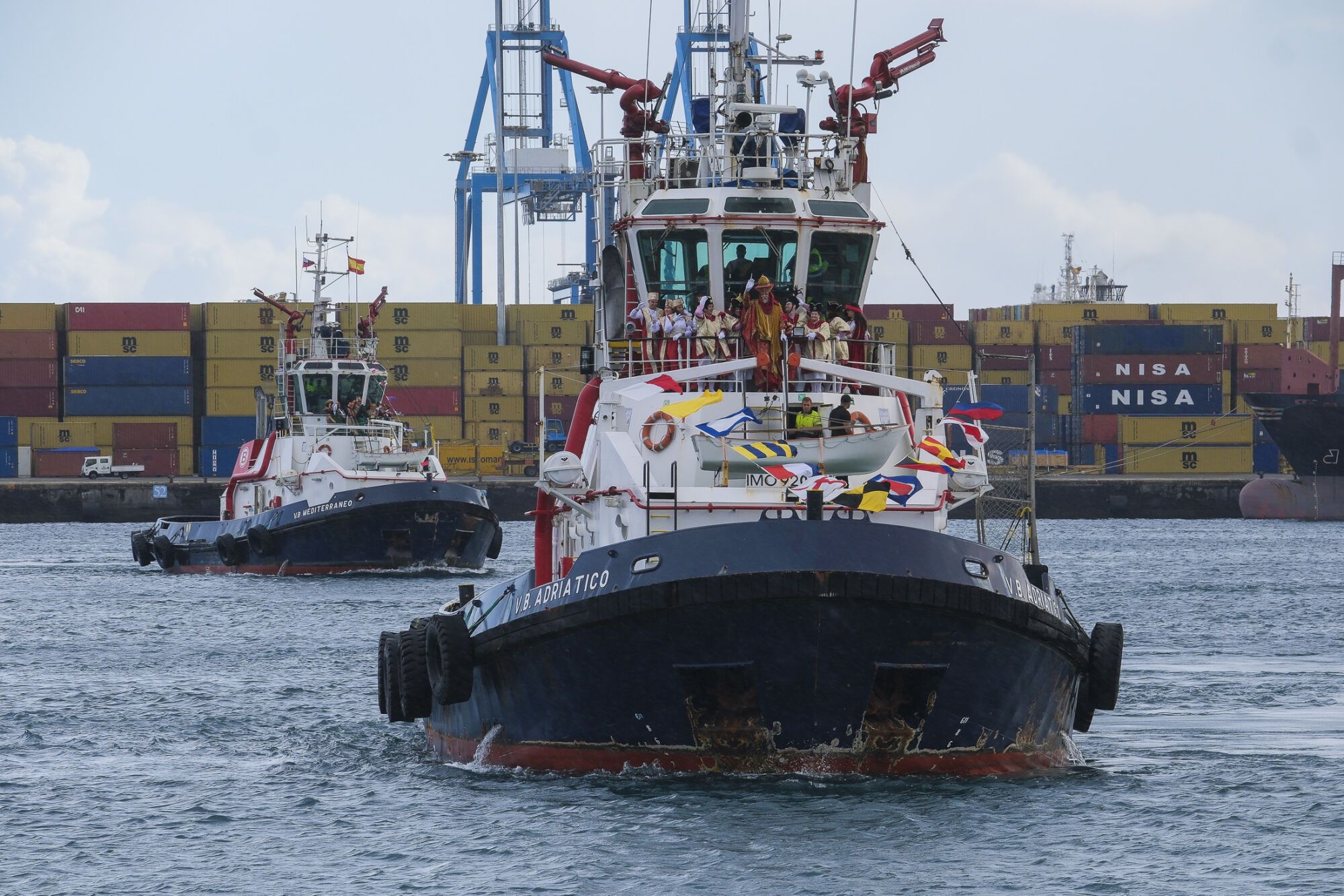 Llegada de los Reyes Magos, en la Base Naval 