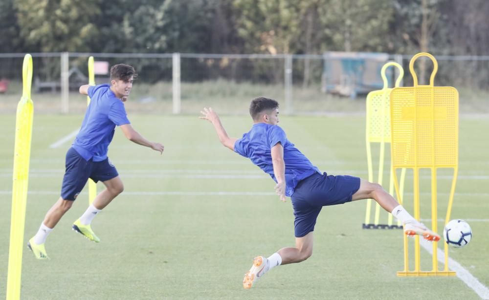 Marcelino machaca a sus delanteros en busca de gol