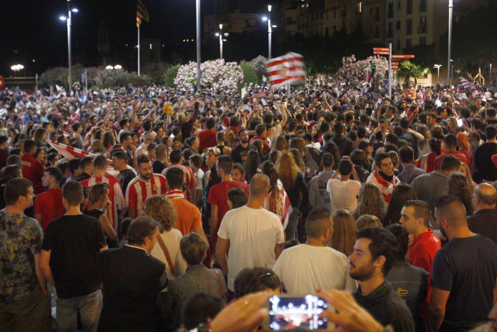 Celebració de l'ascens del Girona a Plaça Catalunya