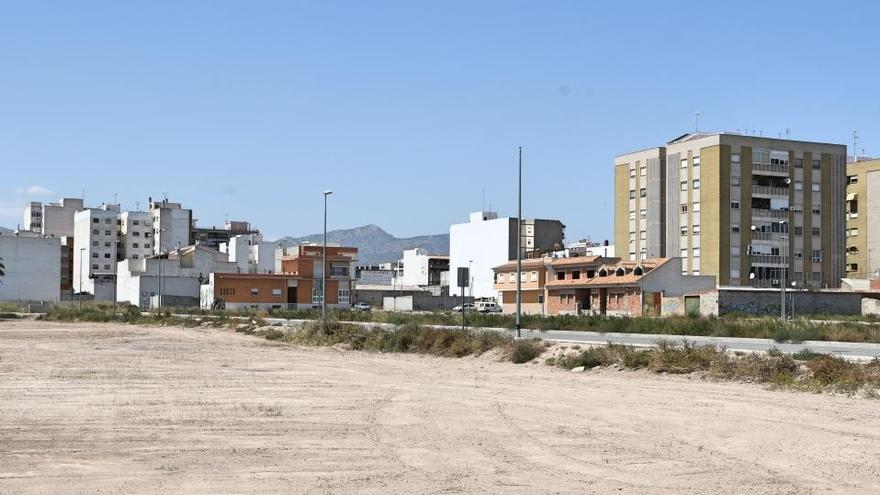 Educación da el visto bueno al Ayuntamiento de Albatera para tramitar la construcción del nuevo Colegio Cervantes