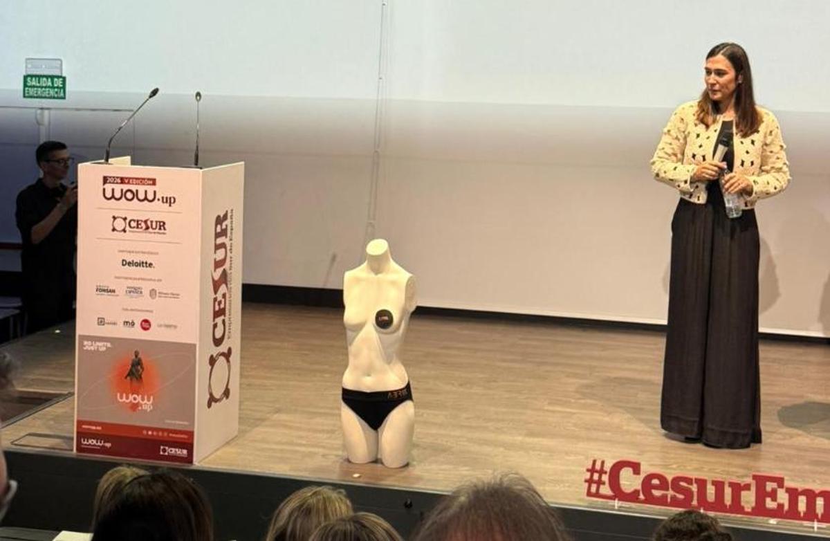 Marianna Mendoza durante su intervención el pasado mes de junio en la final del programa de fomento del emprendimiento Wow.up, organizado por la asociación empresarial Cesur, donde ganó el primer premio, dotado con 8.000 euros.