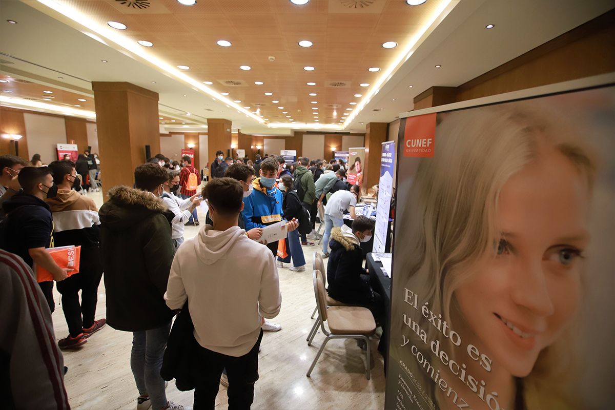 Unitour una feria para despejar las dudas de los estudiantes cordobeses