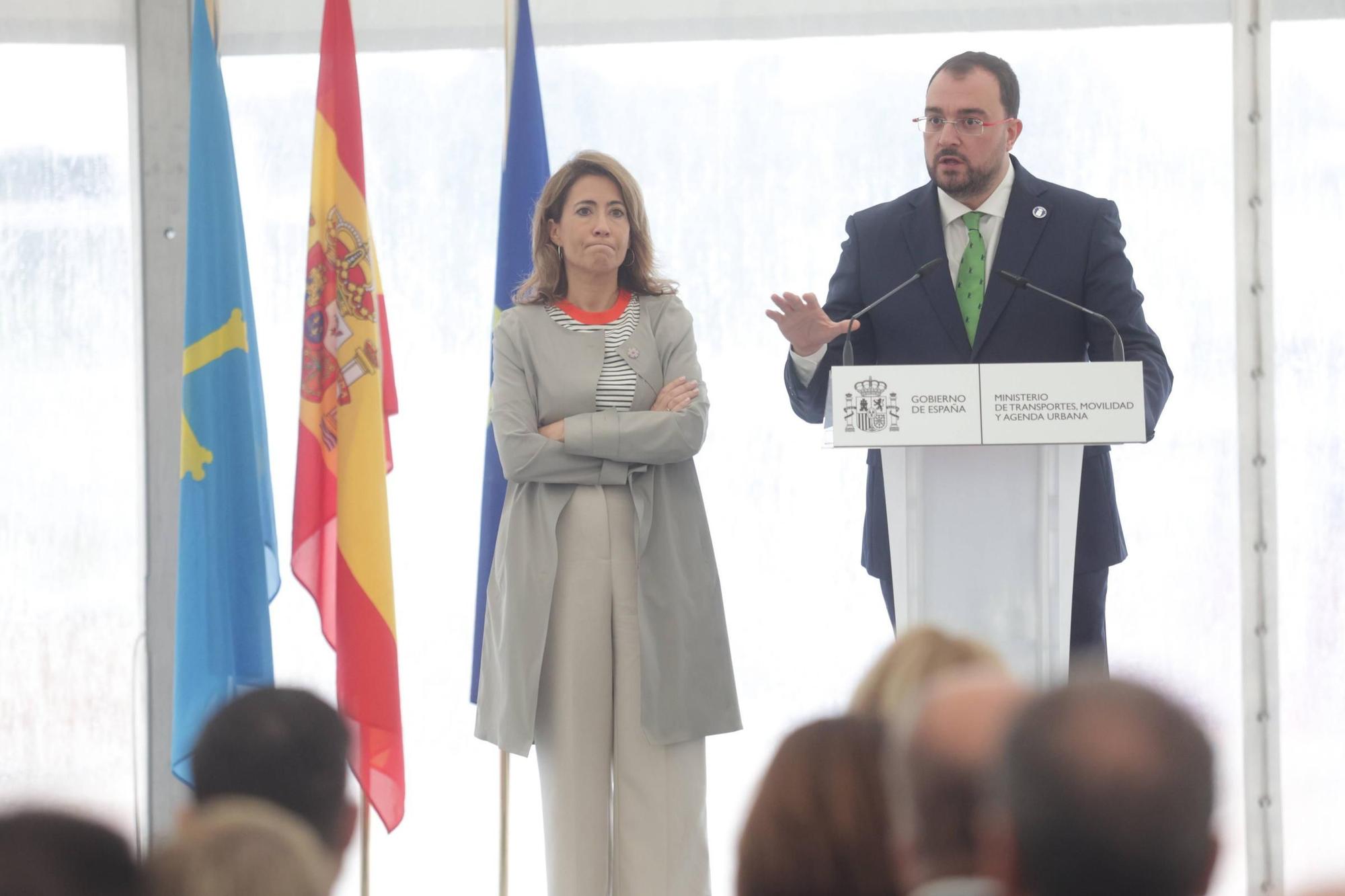 EN IMÁGENES: Así ha sido la inauguración del tercer carril de la "Y"