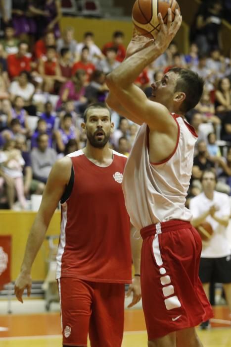 Entrenament de portes obertes del Bàsquet Girona