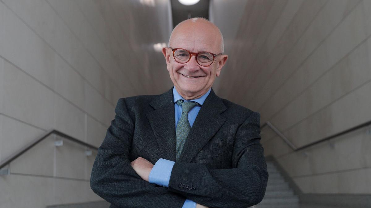 -El Catedrático de Fisiología de la Universidad de València, José Viña