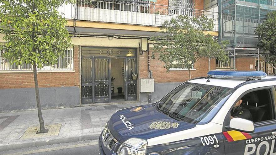 Asesina a su pareja de 63 años y se entrega a la policía de Getafe