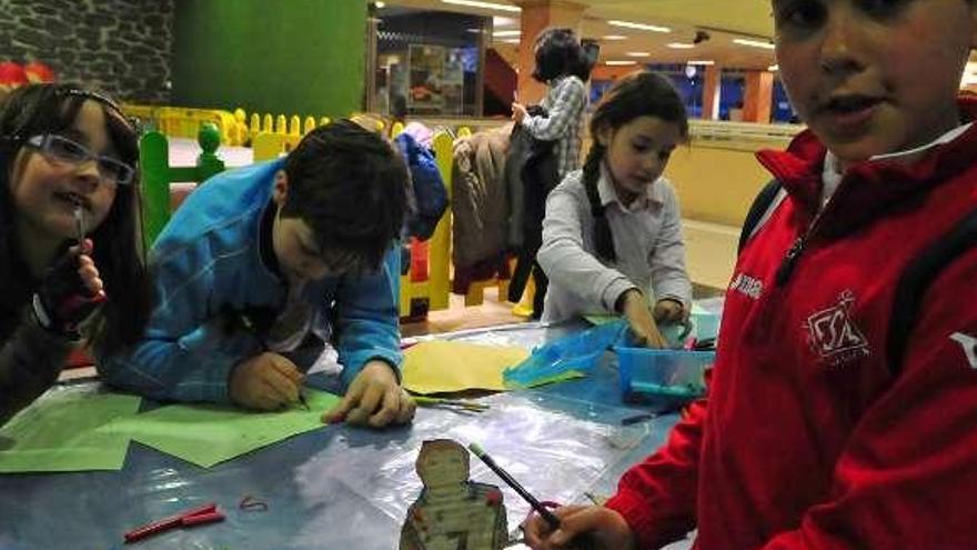 Una de las actividades del Centro Comercial Arousa. // Iñaki Abella