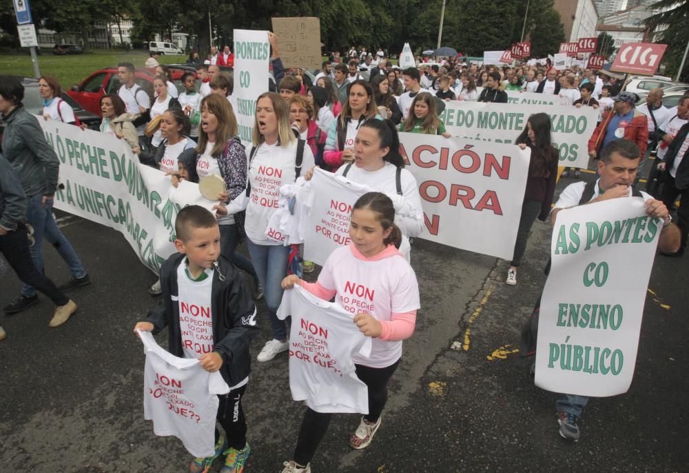 La protesta por el cierre de colegios colapsa Sant